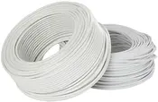 Två rullar vit elektrisk kabel, prydligt upprullade. Slät och hållbar isolering, lämplig för inomhusinstallationer. Perfekt för bostads- eller kommersiella elinstallationer och allmän kabeldragning.