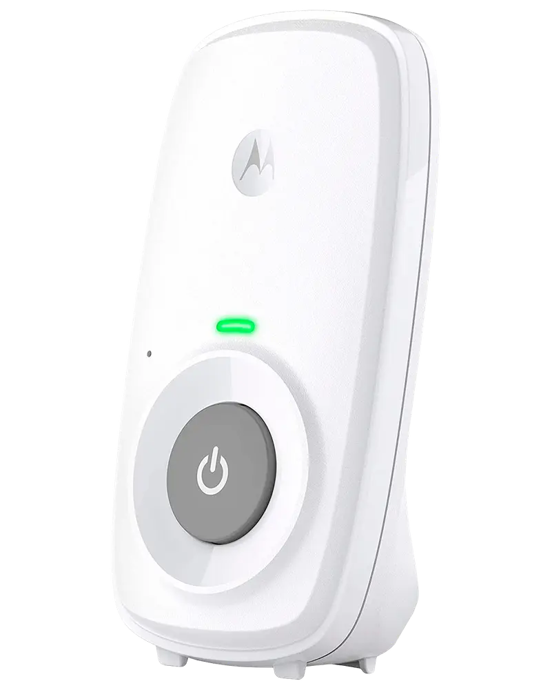 Vit Motorola-enhet med stor strömknapp, LED-indikator och kompakt, upprätt design. Passar för hemmet, troligen en smart plug eller trådlös kontrollenhet.