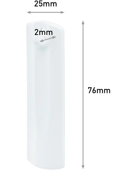 Hvidt plastdæksel, rektangulært, 76 mm højt, 25 mm bredt, med 2 mm hul nær toppen. Glat overflade og afrundede kanter, velegnet til beskyttelse af små komponenter.