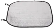 Rektangulär silverfärgad bilsolskydd med rundade hörn och svart kant, fyra tygöglor för enkel fastsättning. Blockerar solljus och minskar värme i bilens interiör.