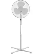 Vit golvfläkt med tre blad, justerbar höjd, skyddsnät och stabil kryssfot. Tre hastighetsknappar på framsidan för anpassat luftflöde.