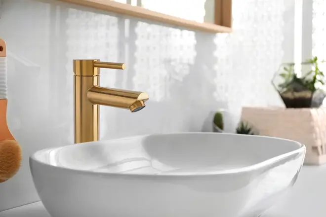 CARLSBAD Tvättställsblandare - Borstad mässing