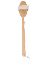 Badebørste i træ med langt håndtag, ovalt børstehoved, naturbørster og stofrem til greb. Med ophængningsløkke for enden af håndtaget.