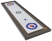 Bordcurling spil med rektangulær plade, to målskiver og farvede spillebrikker. Indeholder orange og blå brikker, glat spilleflade og forhøjede kanter til at holde brikkerne.
