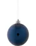 Mørkeblå, blank julekugle med sølvtop og ophængssnor. Glat overflade, reflekterende finish, ideel til juletræspynt. Enkel, elegant og moderne design.