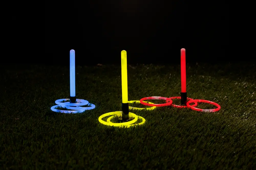 Glow in The Dark, Toss Game
