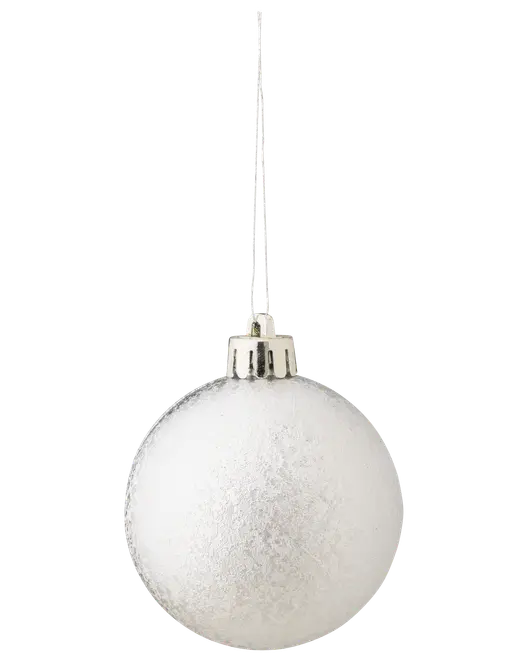 Rundt, hvidt juleornament med frostet, tekstureret overflade og blankt sølvfarvet ophæng. Leveres med sølvsnor til ophængning på juletræ eller dekoration.