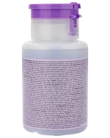 Plastflaske med neglelakfjerner og lilla pumpedispenser, med detaljeret produktinformation og brugsanvisning trykt på bagetiketten på flere sprog.