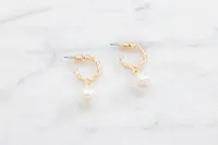 Örhängen twisted hoop med pärla - guld