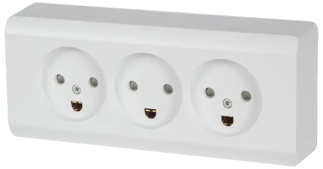 LK OPUS 66 Stikkontakt trippel med jord