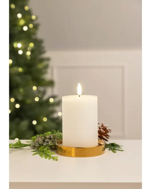 LED-blockljus med rillor och timer - H. 10 cm