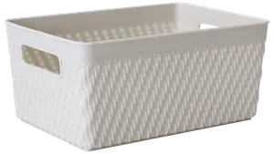 Rektangulär vit plastkorg med flätad struktur, öppen ovansida och inbyggda handtag på sidorna. Perfekt för förvaring och organisering av hem- eller kontorsartiklar.