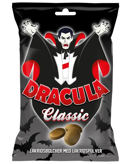 Pose med Dracula Classic lakridsbolcher, dekoreret med tegneserievampyr, flagermus og billeder af runde, brune bolcher. Indeholder lakridspulver. Dansk tekst på emballagen.