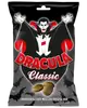 Pose med Dracula Classic lakridsbolcher, dekoreret med tegneserievampyr, flagermus og billeder af runde, brune bolcher. Indeholder lakridspulver. Dansk tekst på emballagen.