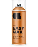 Sort 400 ml spraydåse med orange tekst, mærket 'Cosmos Lac Easy Max Satin'. Har gennemsigtigt plastlåg og lover overlegen dækning og drypfri teknologi.
