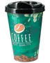Grøn engangs kaffekop med sort plastlåg, dekoreret med kaffebønner, blade og teksten 'COFFEE BEST QUALITY' i hvid. Velegnet til varme drikke og takeaway.