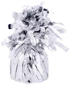 Sølvfarvet ballonvægt indpakket i skinnende, krøllet folie med dekorativ frynse på toppen. Perfekt til at holde heliumballoner på plads ved fester og arrangementer.