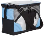 Mjuk kylväska med justerbar axelrem, dragkedja, framficka i nät och sidofickor. Blå, svart och grå paneler. Perfekt för att hålla mat och dryck kall.