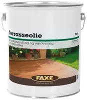 Stor metalspand med Faxe terrasseolie, teak farve, til grundbehandling og renovering af træterrasser. Med solide håndtag og tydelig mærkning for nem brug.