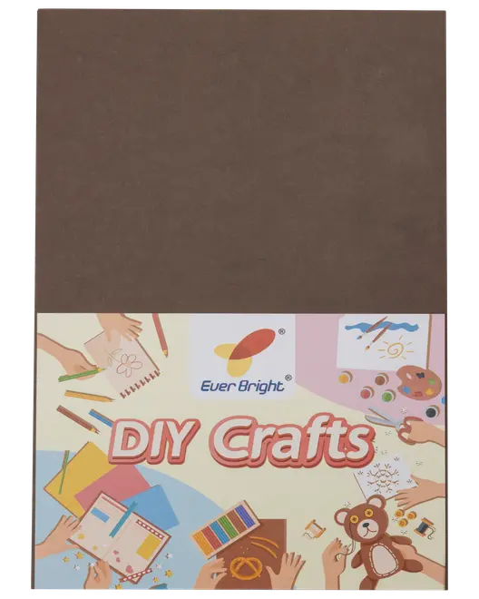 Brunt DIY-pysselpapper från Ever Bright, passar för olika konstprojekt. Förpackningen har färgglada illustrationer av pysselverktyg, teckningar och en nallebjörn.