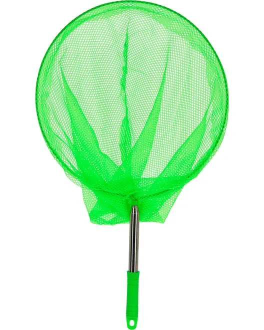 Grønt fiskenet med rund ramme, metalhåndtag og grønt plastgreb. Letvægtsnet, velegnet til fangst af små fisk eller vanddyr i damme eller akvarier.