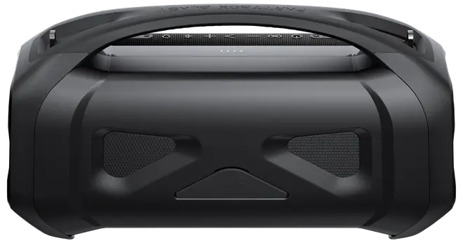 Bærbar sort Bluetooth-højttaler med robust design, indbygget håndtag, to frontvendte gitterhøjttalere og kontrolknapper på toppen. Velegnet til udendørs og indendørs brug.