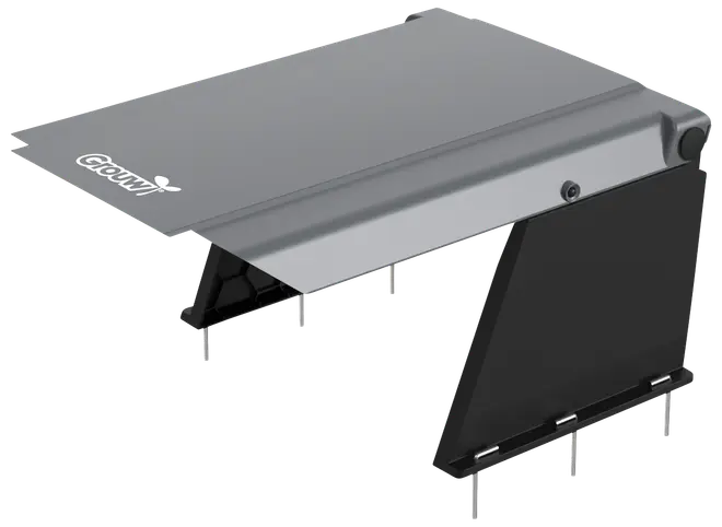 Rektangulært planteoverdækning i metal og plast med skråt tag, mærket 'Growi'. Har jordspyd for stabilitet, designet til at beskytte udendørs planter mod regn og vejr.