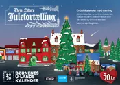 Farverig julekalender med illustreret snedækket landsby, pyntede huse, stort juletræ og legende børn. Indeholder logoer, pris og tekst om støtte til børn i Rwanda. Lavet af pap.