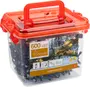 Kasse med 600 varm hvide LED-lyskæder, egnet til indendørs og udendørs brug. Leveres i en gennemsigtig plastboks med rød låg og håndtag for nem transport.