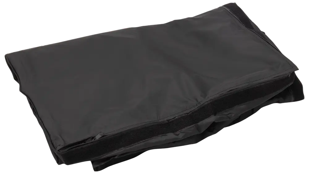 Svart rektangulärt tygskydd med dragkedja och kardborre, avsett för skydd. Kan vikas platt för förvaring. Hållbart material för utomhus- eller inomhusskydd av utrustning.
