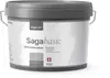5 liters spand Sagabasic vævfylder til indendørs brug, mat finish, høj kvalitet, med hank og gråt låg. Velegnet til filt og væv. Produceret i Danmark.