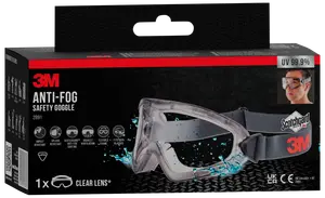 3M anti-dug sikkerhedsbrille med klart glas, stød- og stænksikre, fleksibel ramme, indirekte ventilation, justerbar rem og Scotchgard anti-dug belægning. Én pr. æske.