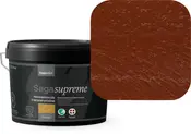 Saga Supreme heldækkende træbeskyttelse, 2,5 liter, i dyb brun farve. Leveres i sort plastspand med hank, egnet til udendørs træværk, giver fuld dækning.