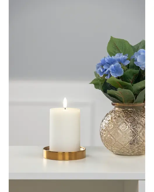 LED-blockljus med rillor och timer - H. 10 cm