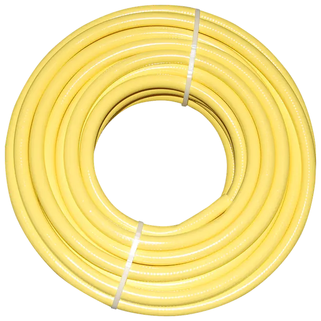 Sammenrullet gul haveslange i fleksibel plast, fastgjort med to hvide bånd. Velegnet til vanding, rengøring eller udendørs brug. Holdbar, let og nem at opbevare.