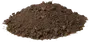 En bun løs, mørkebrun havejord med små klumper og organisk materiale, velegnet til beplantning, anlæg eller potteplanter. Teksturen virker smuldrende og luftig.