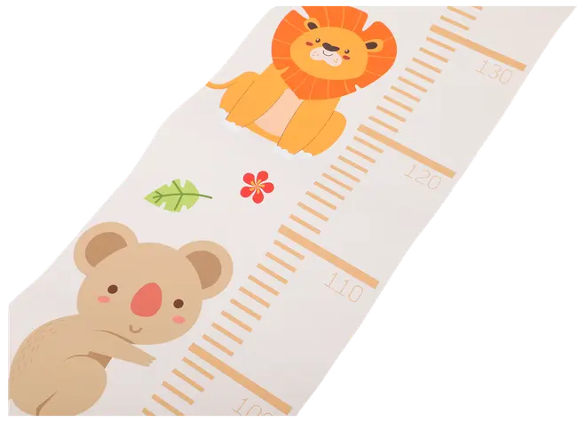 Barnmåttstock med söta lejon- och koalaillustrationer, mätskala från 100 till 130 cm samt lekfulla blad och blommor på vit bakgrund.