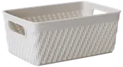 Rektangulær hvid plastkurv med flettet mønster, åben top og indbyggede sidehåndtag. Perfekt til opbevaring af husholdningsartikler eller kontorartikler.