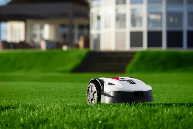 Adano robotgräsklippare RM6