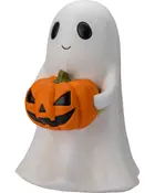 Sød hvid spøgelsesfigur med sorte øjne og smil, holder en orange græskar med udskåret ansigt. Ideel til Halloween dekoration, lavet af glat materiale med venlige træk.