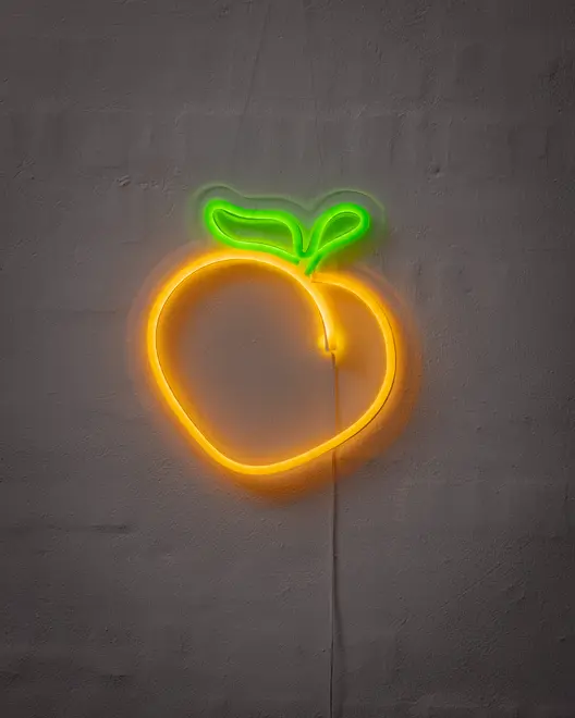 Neonskylt Persika H. 28 x B. 26 cm