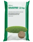 Pose med Adano græsfrø, 1,5 kg, rækker til ca. 55 m². Alsidig blanding for hurtig etablering, med billeder af grønt græs og frø på emballagen.