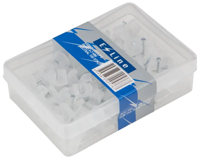 Plastlåda med 100 vita kabelklämmor och förmonterade stålnaglar, lämpliga för att fästa kablar på väggar. Lådan är genomskinlig med blå och grå etikett.
