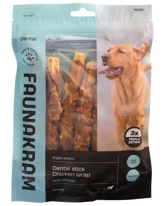 Faunakram dental stick kyllingewrap til hunde, 44% kylling, triple action, ægte kød, vitamin C, egnet til alle racer, genlukkelig emballage med synlige godbidder.