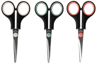 Sæt med tre sakse i rustfrit stål med sorte håndtag og farvede fingerhuller i hvid, grøn og rød. Ergonomisk design, velegnet til forskellige klippeopgaver.