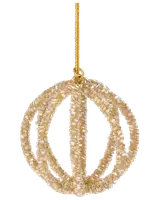 Guldfärgad juldekoration med pärlor i klotformad, öppen design med korsande ringar och guldupphängning. Ger en elegant och festlig känsla till julgranen.