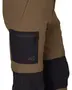 Brune outdoorbukser med sort lynlåslomme på låret og sorte knæpaneler. Slidstærkt stof, ergonomiske sømme, egnet til vandreture. Moderne design med synlige syninger og logo på lommen.