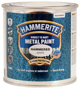 Hammerite Hammered White metalmaling, 250 ml dåse. Direkte på rust, ingen primer nødvendig, hurtigtørrende, 8 års beskyttelse. Til udendørs metaloverflader. Blå tekstureret label, AkzoNobel.