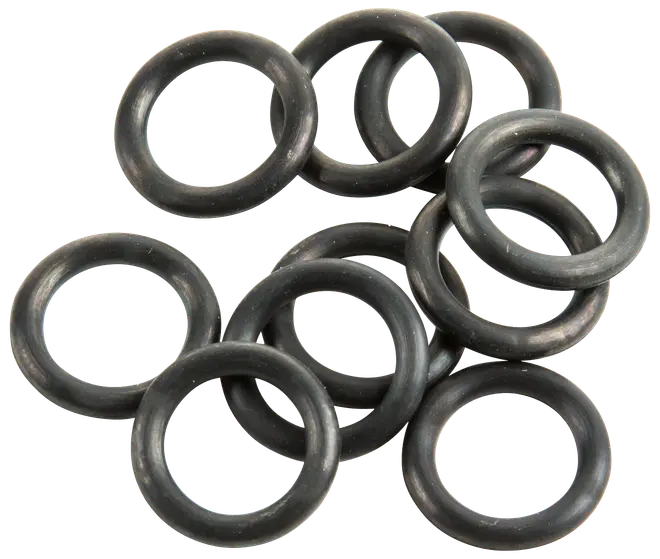 Set med svarta gummi O-ringar, cirkulära och flexibla, används för tätning i VVS, bil eller maskinapplikationer. Varje ring är jämn i storlek och tjocklek.