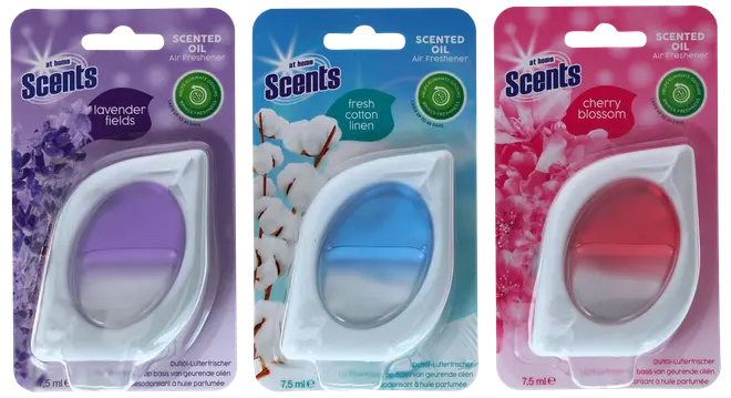 Sæt med tre duftolie-luftfriskere: lavendel, frisk bomuldslinned og kirsebærblomst. Hver indeholder 7,5 ml farvet væske i en plastbeholder.